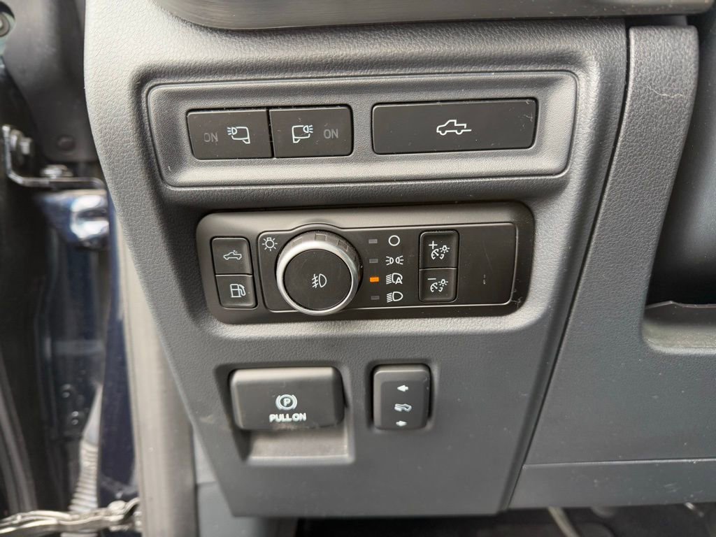 Used 2023 Ford F150 Lariat w/ Equipment Group 502A High image 15