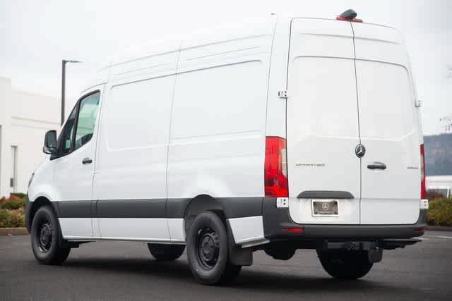 Used 2025 Mercedes-Benz Sprinter 2500 image 10