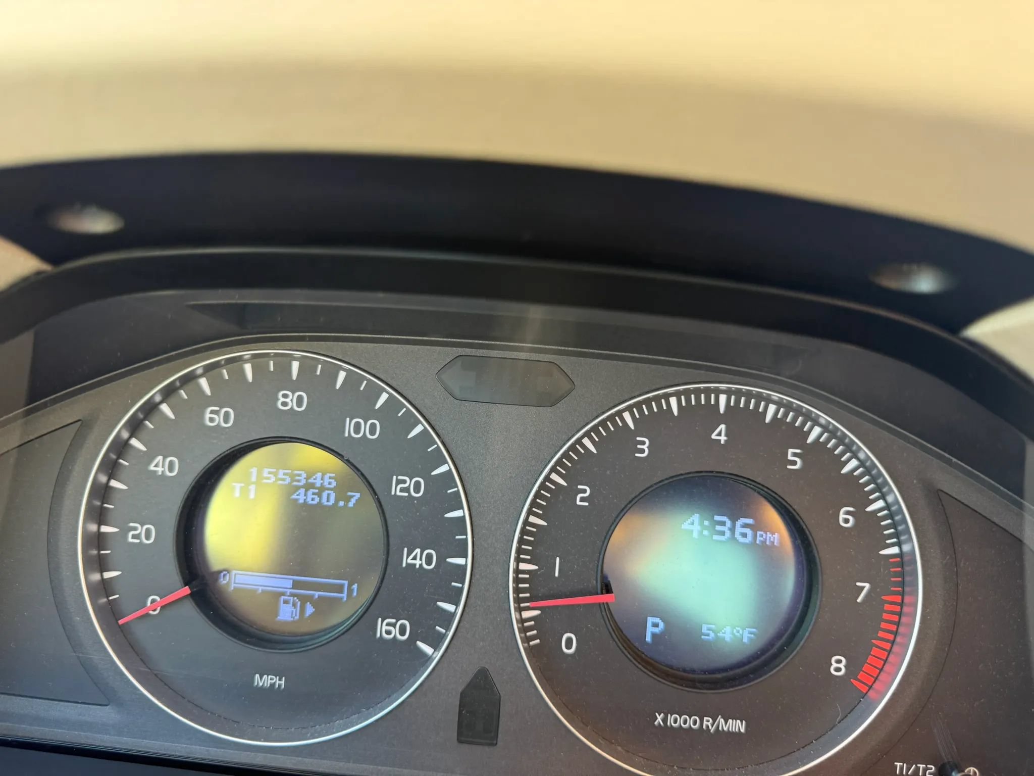 Used 2010 Volvo V70 R-Design FWD image 30