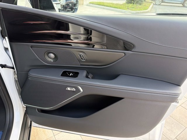 New 2026 Lincoln Nautilus Reserve AWD/4WD image 17
