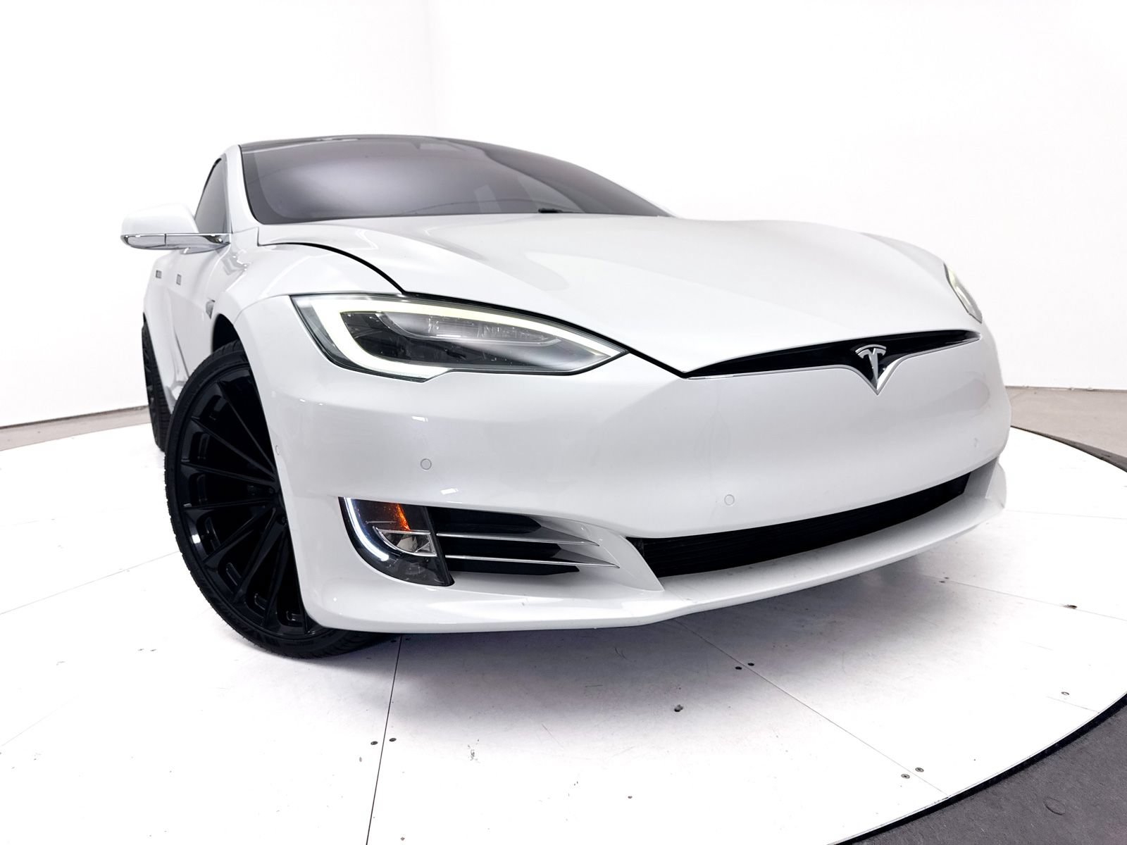 Used 2018 Tesla Model S 100D AWD/4WD image 6