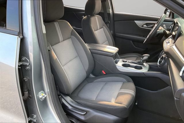 Used 2025 Chevrolet Blazer LT AWD/4WD image 7