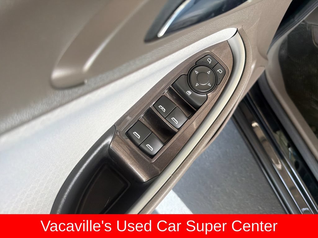 Used 2025 Chevrolet Malibu LT FWD image 11