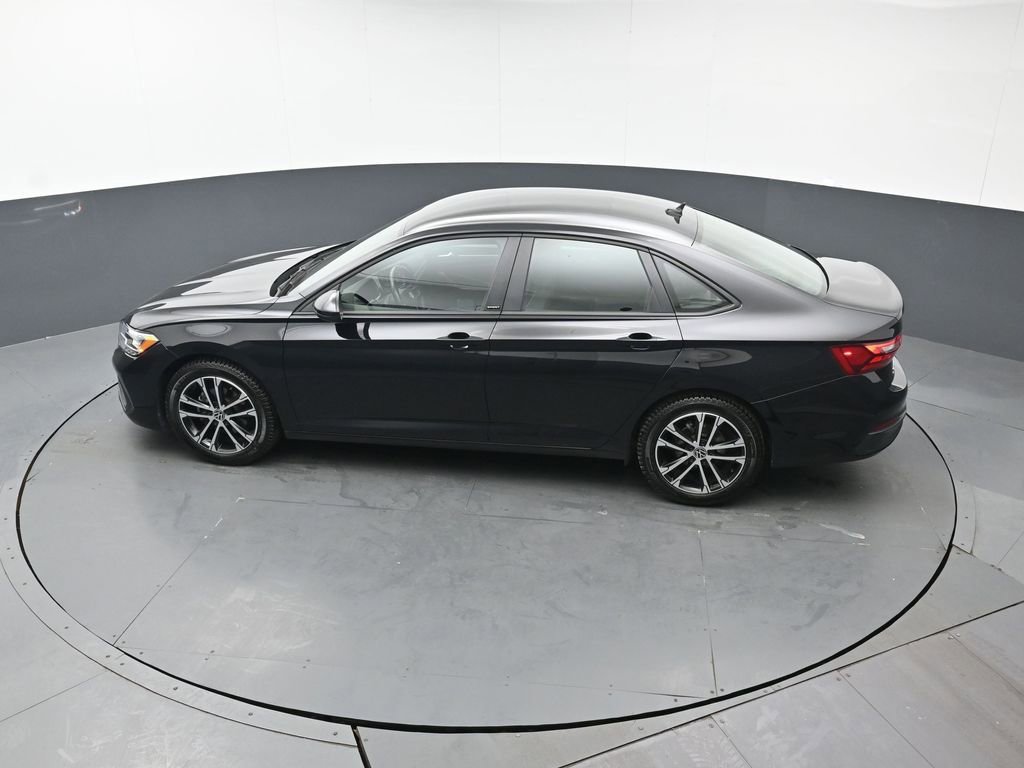 Used 2023 Volkswagen Jetta Sport image 35