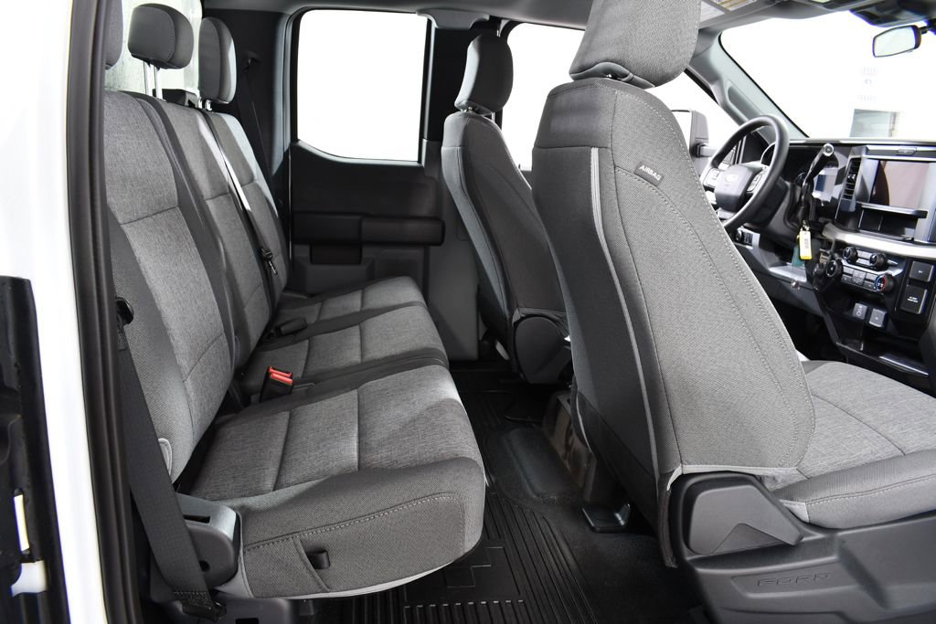 New 2025 Ford F550 4x4 SuperCab Super Duty image 19