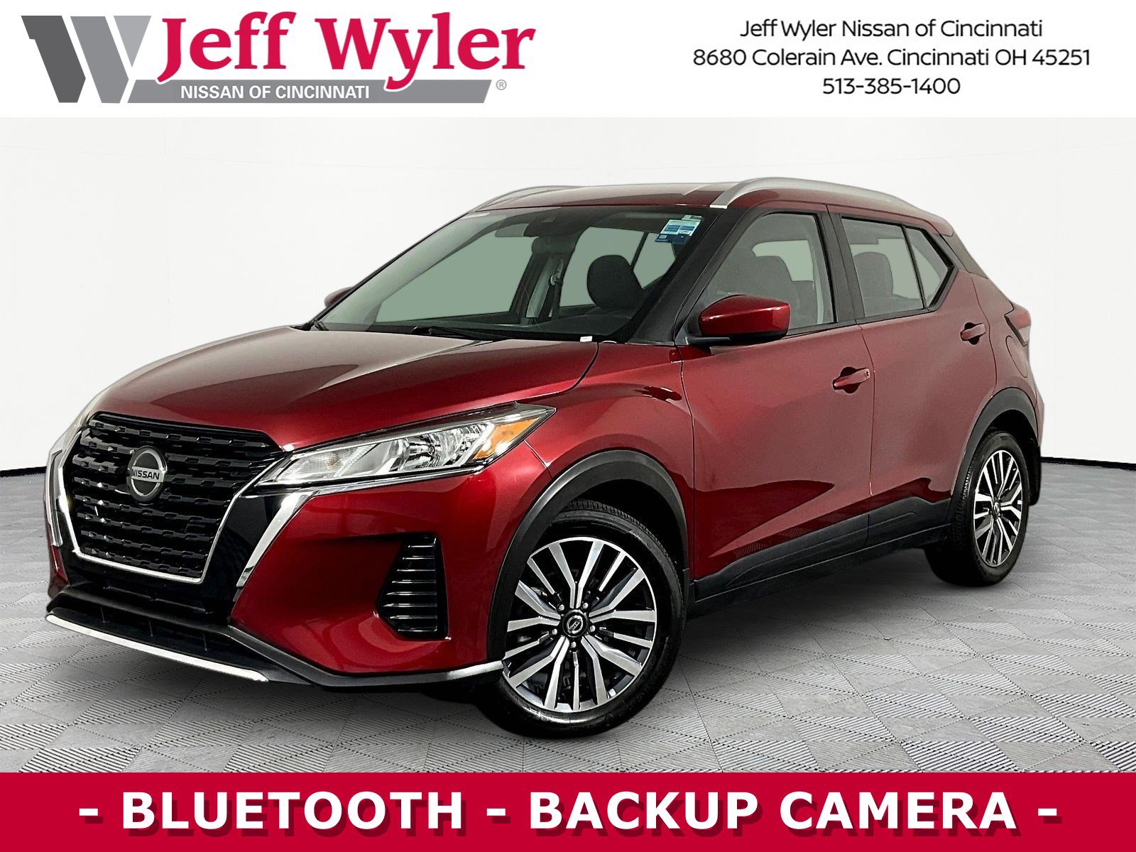 Used 2021 Nissan Kicks SV FWD image 1