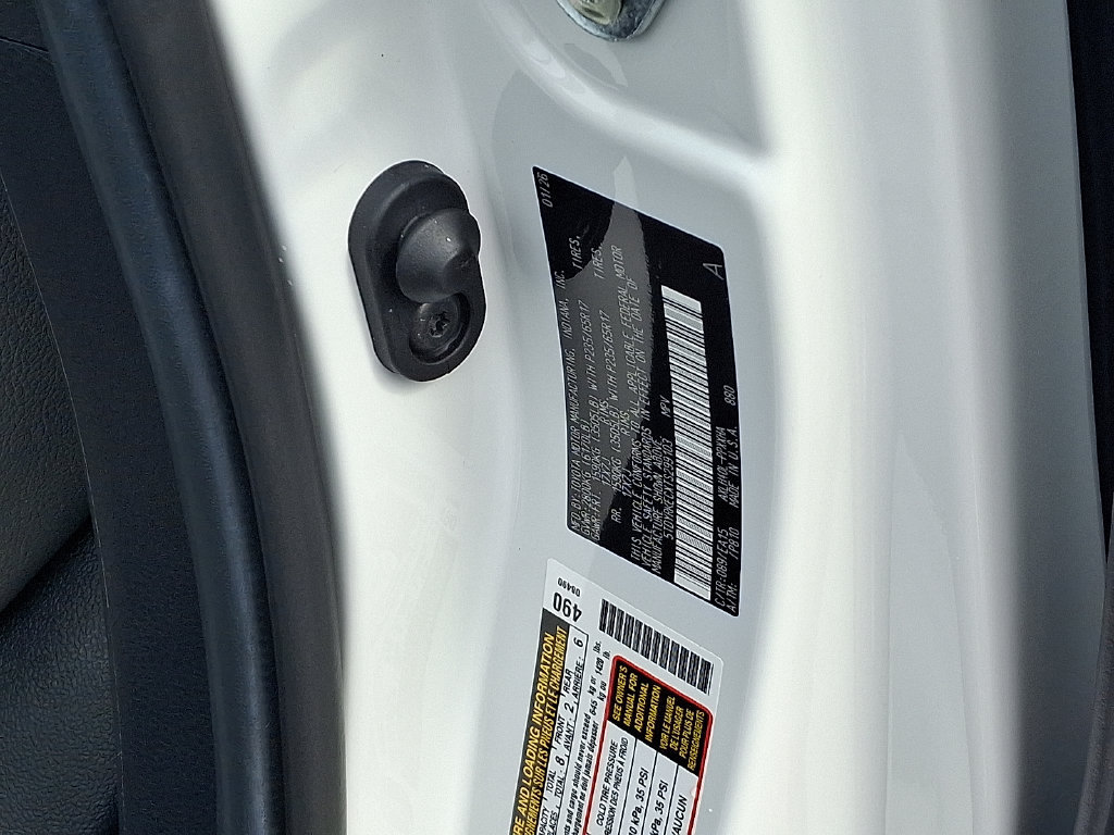 Certified 2026 Toyota Sienna XLE FWD image 31