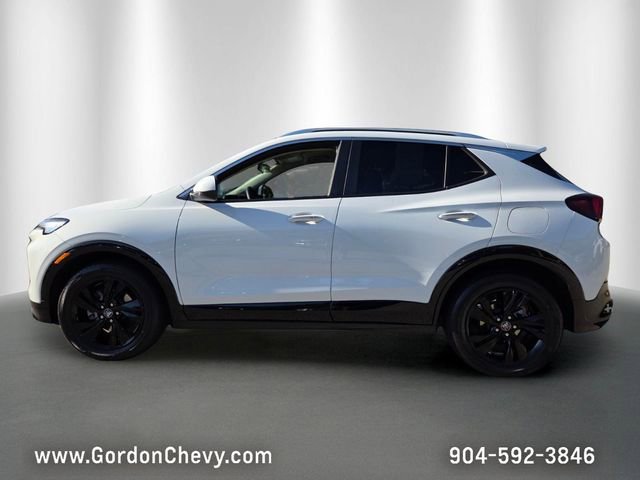 Used 2024 Buick Encore GX Sport Touring w/ Comfort Package FWD image 2