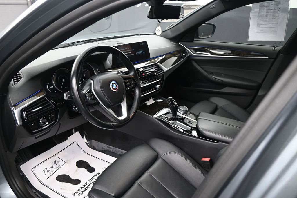 Used 2018 BMW 530e image 14