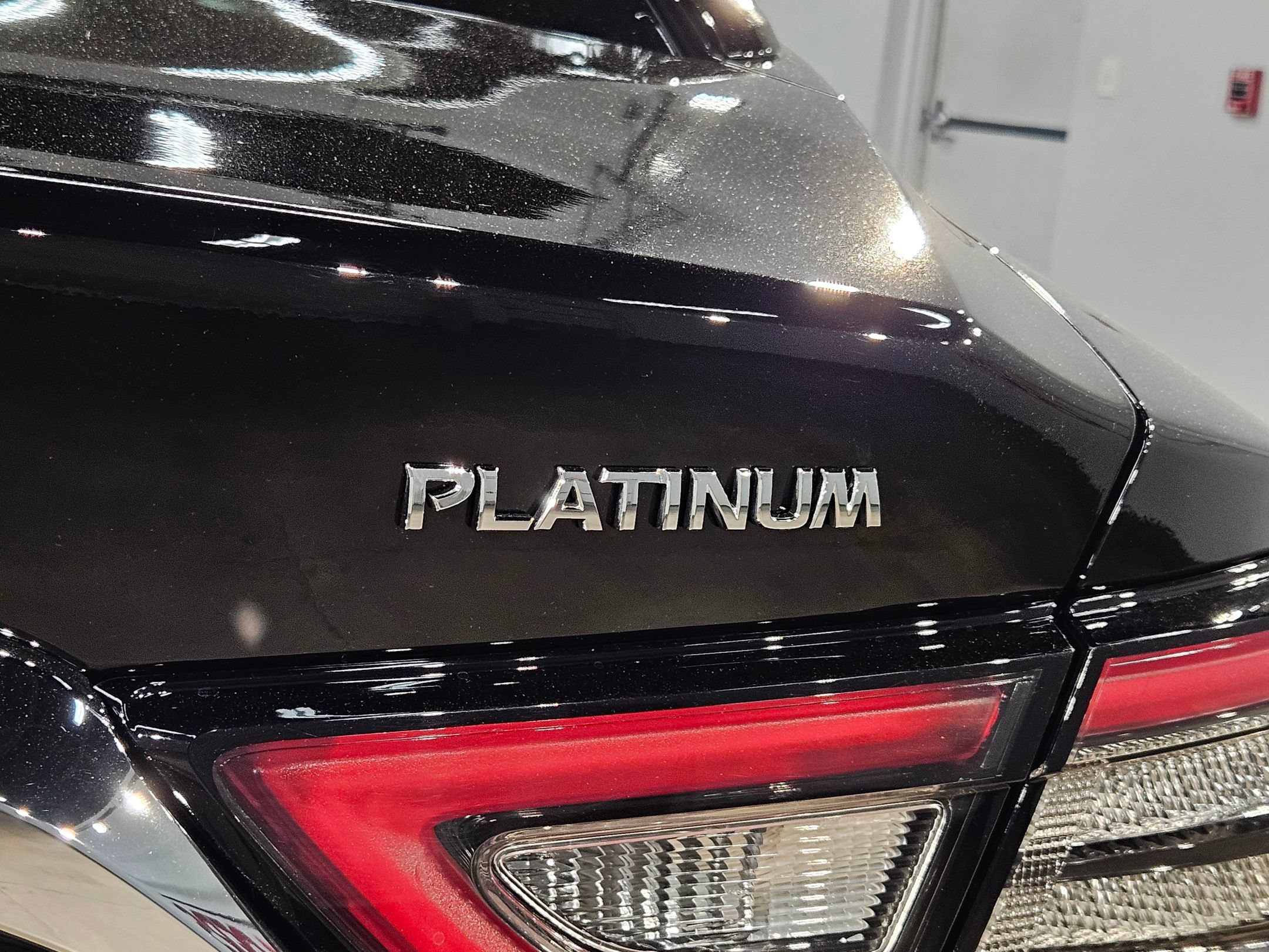 Used 2020 Nissan Maxima Platinum w/ Sport Mat Group FWD image 38