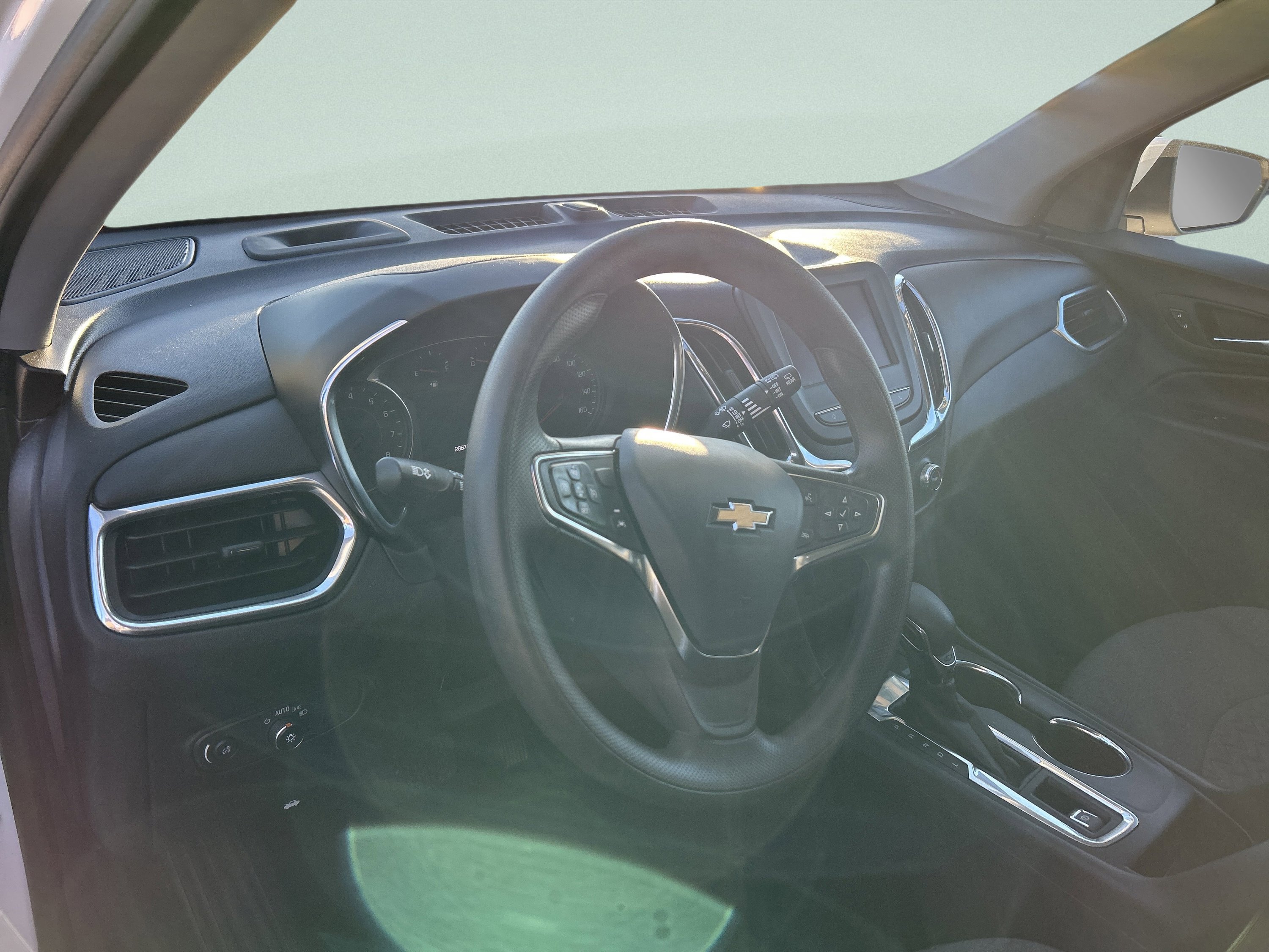 Used 2023 Chevrolet Equinox LT w/ LPO, Floor Liner Package image 26