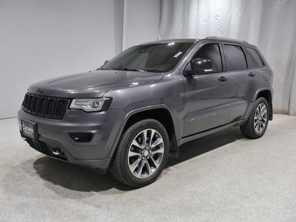 Used 2017 Jeep Grand Cherokee Overland w/ Jeep Active Safety Group AWD/4WD image 5