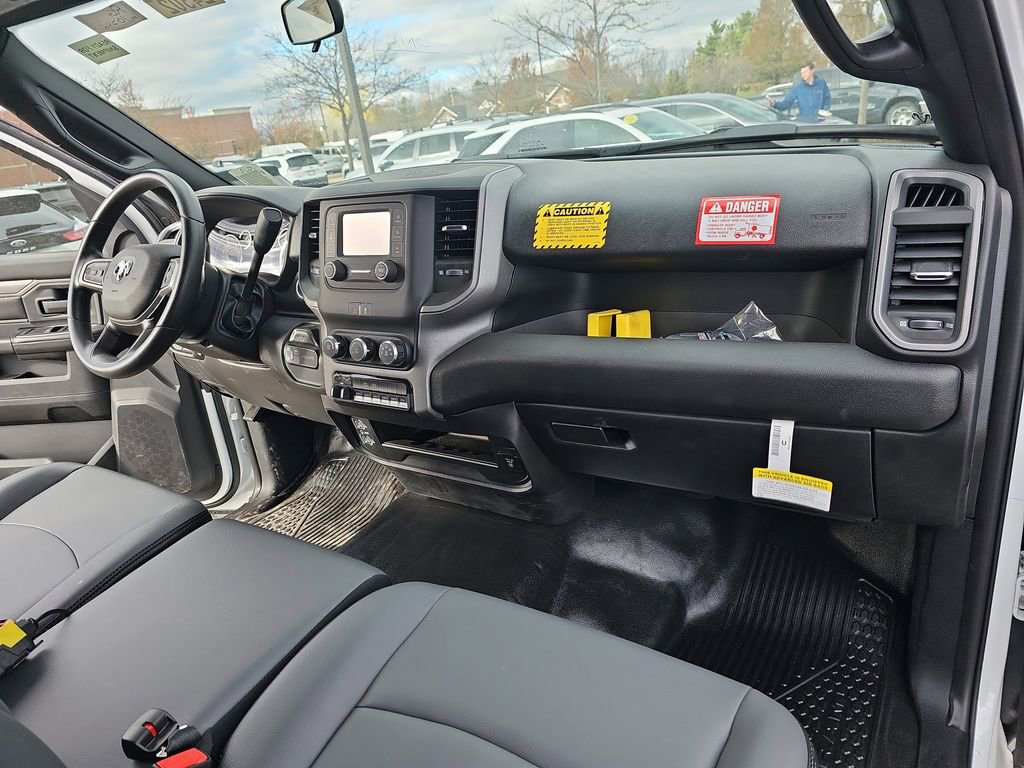 New 2024 RAM 4500 Tradesman image 9