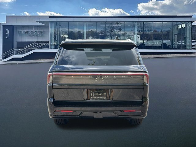 New 2027 Lincoln Navigator L Black Label AWD/4WD image 6