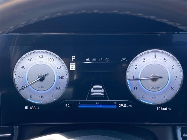 Used 2024 Hyundai Elantra SEL w/ Convenience Package image 23