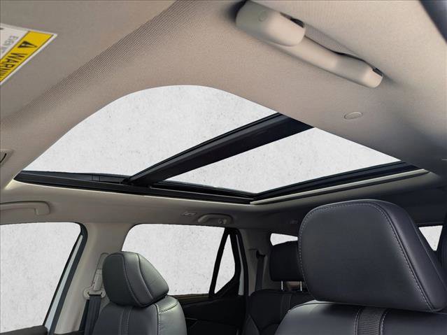 Used 2024 Honda Pilot Touring image 15