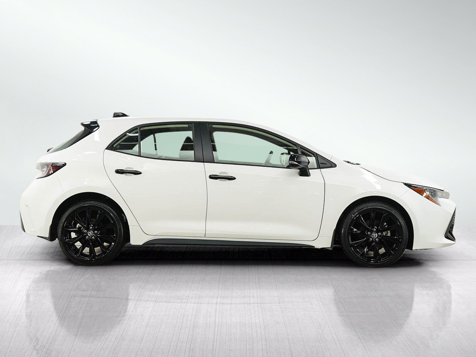 Used 2022 Toyota Corolla SE FWD image 6