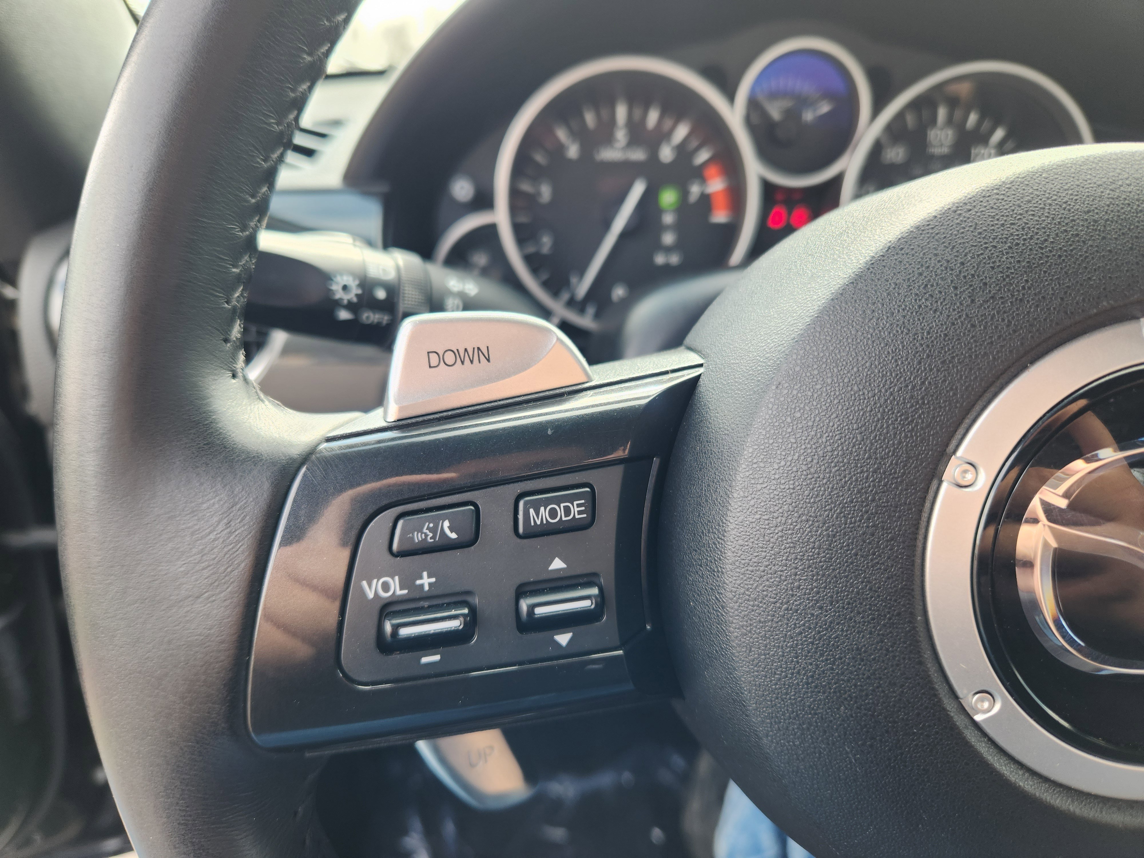 Used 2015 MAZDA MX-5 Miata Grand Touring w/ Premium Package image 16