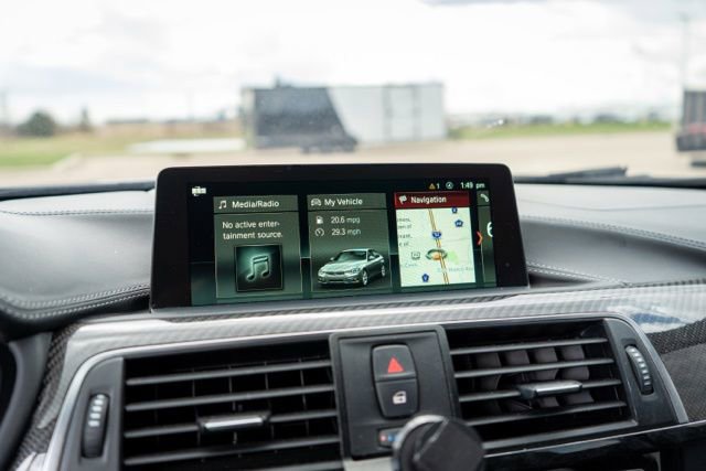 Used 2018 BMW M3 RWD image 21