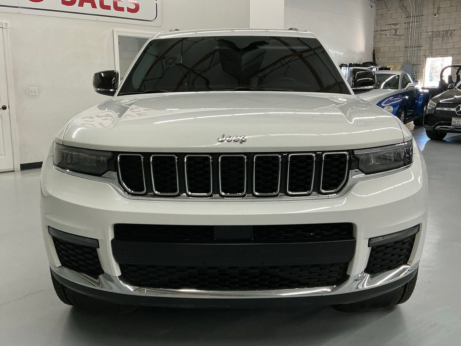 Used 2021 Jeep Grand Cherokee L Limited w/ MOPAR Finishing Package image 2