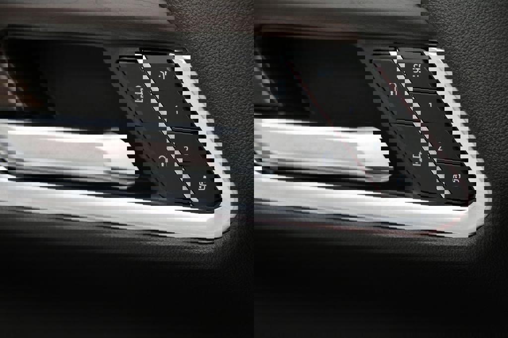 Used 2024 GMC Sierra 2500 SLT w/ SLT Premium Package image 36