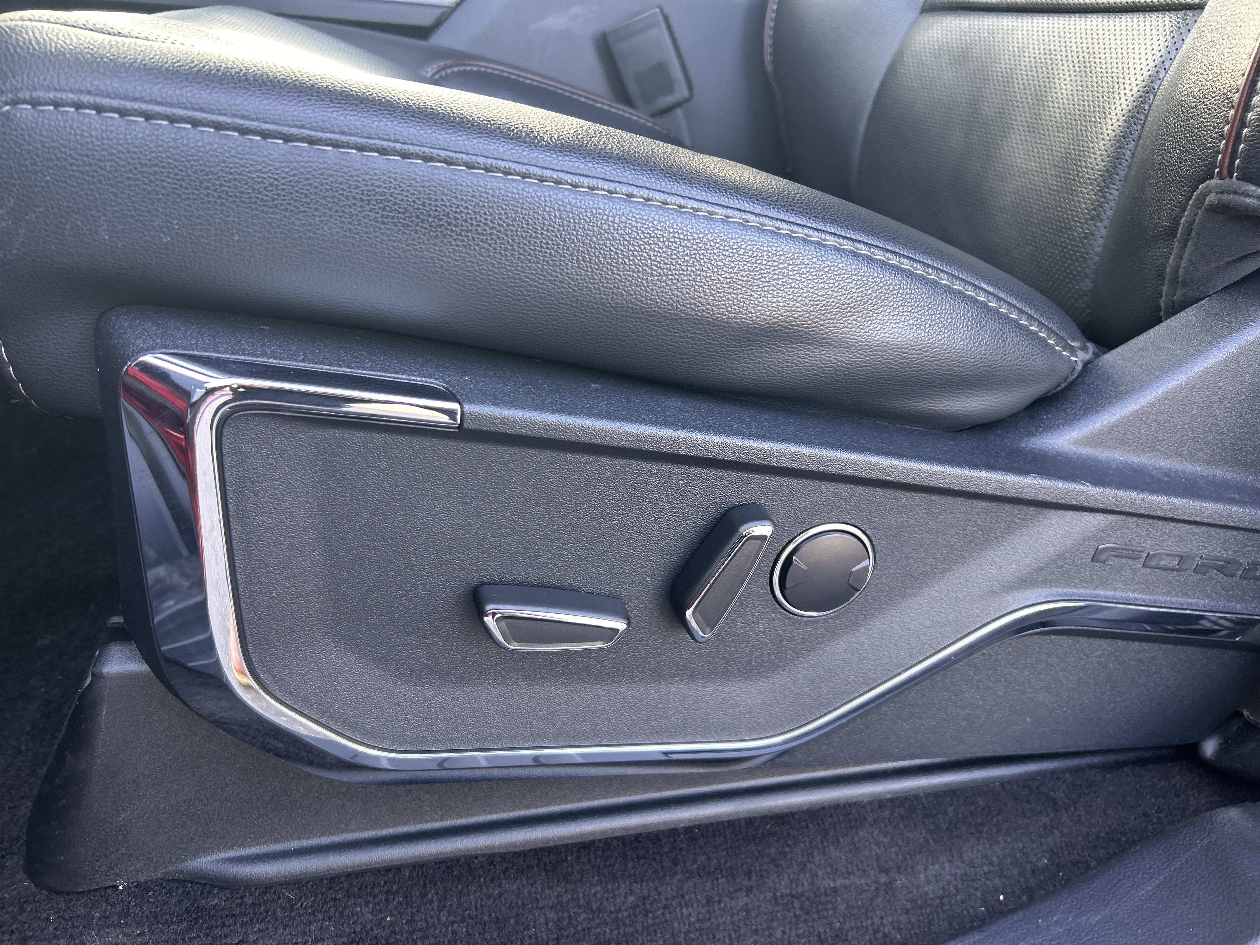 Used 2021 Ford F150 Lariat image 26