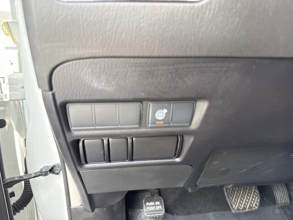 Certified 2021 Nissan Armada SV RWD image 34
