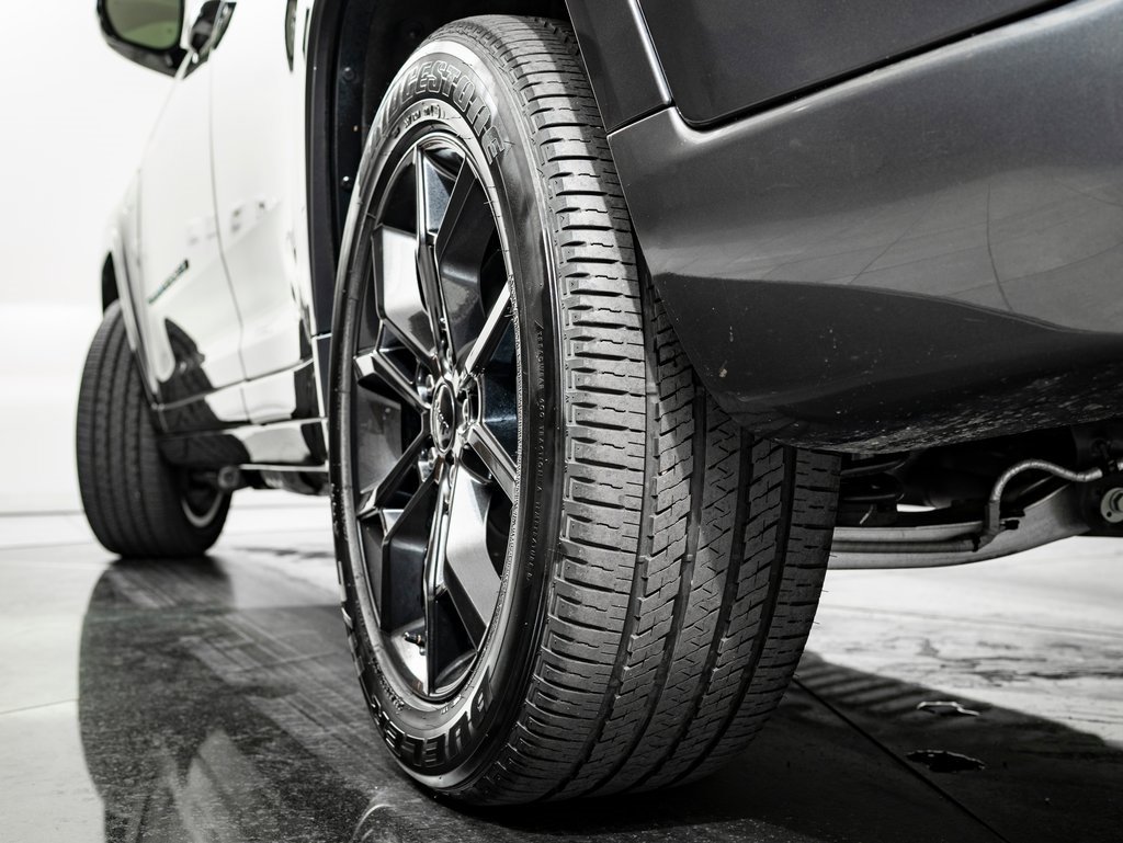 Used 2024 Jeep Grand Cherokee Limited 4xe image 41