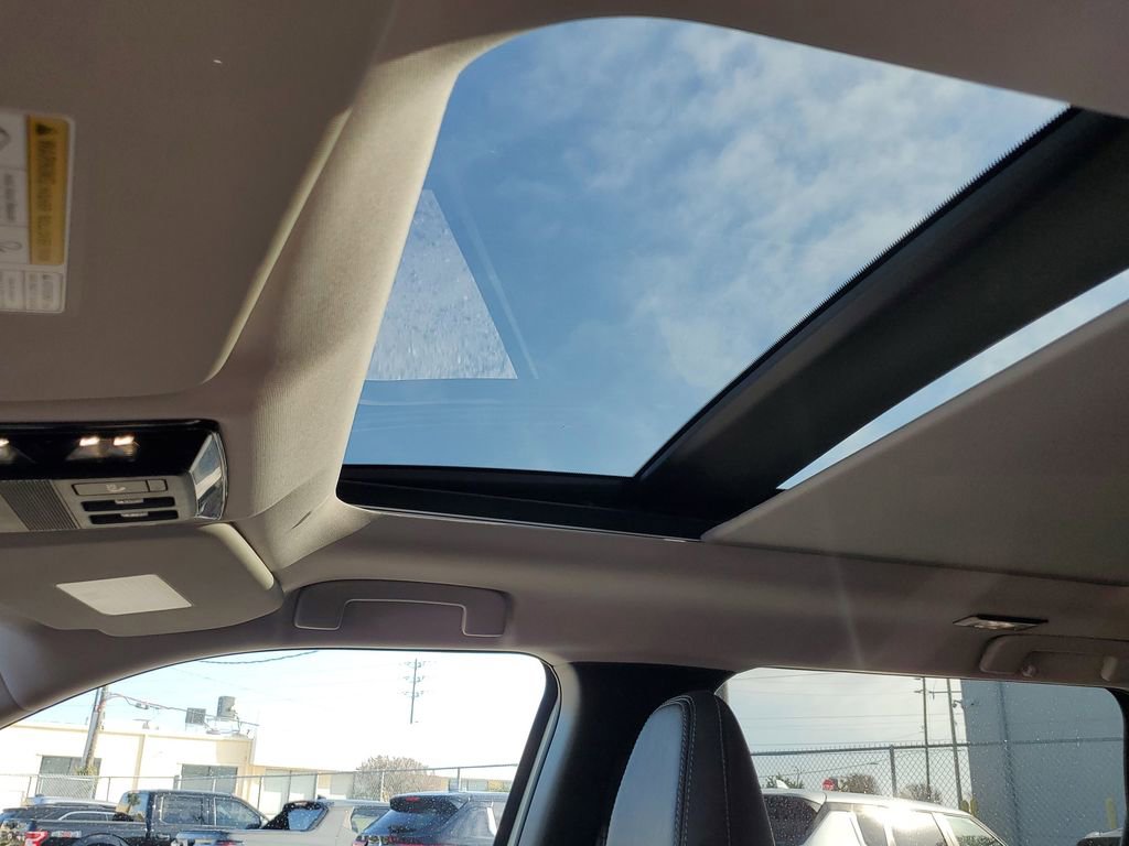 Used 2025 Mitsubishi Outlander SE image 30