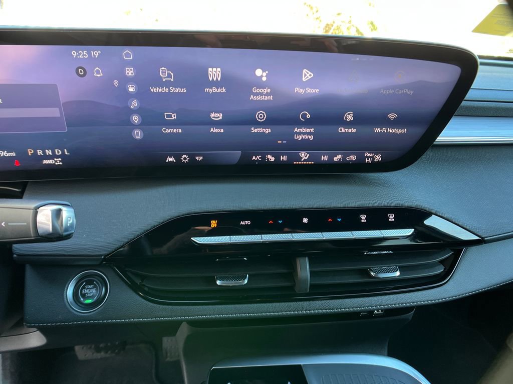 Used 2025 Buick Enclave Preferred image 16