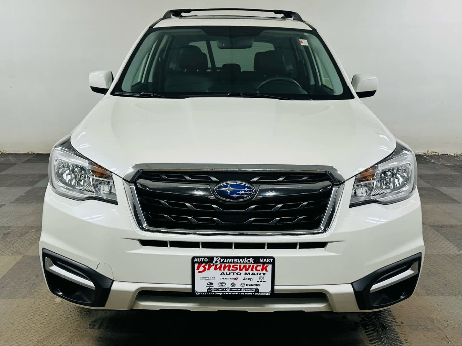 Used 2018 Subaru Forester 2.5i Premium w/ All-Weather Package image 2