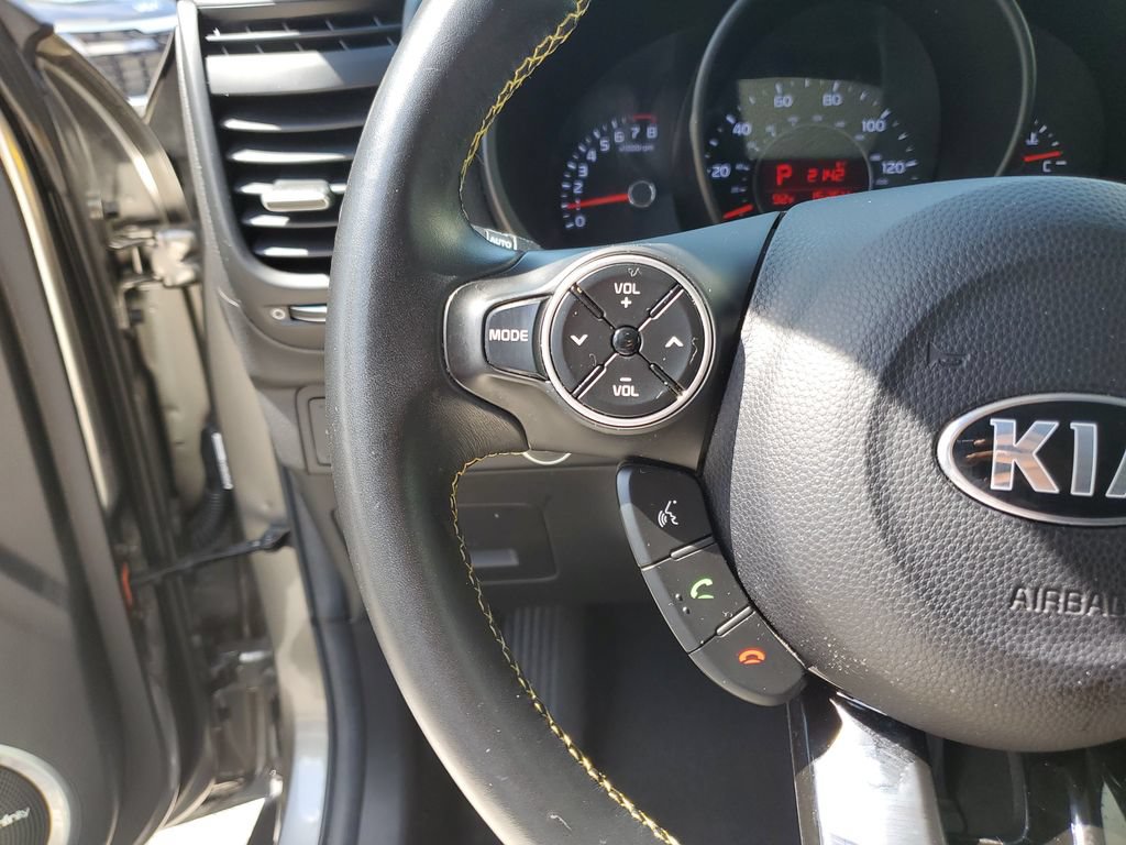 Used 2015 Kia Soul + w/ Audio Package FWD image 22