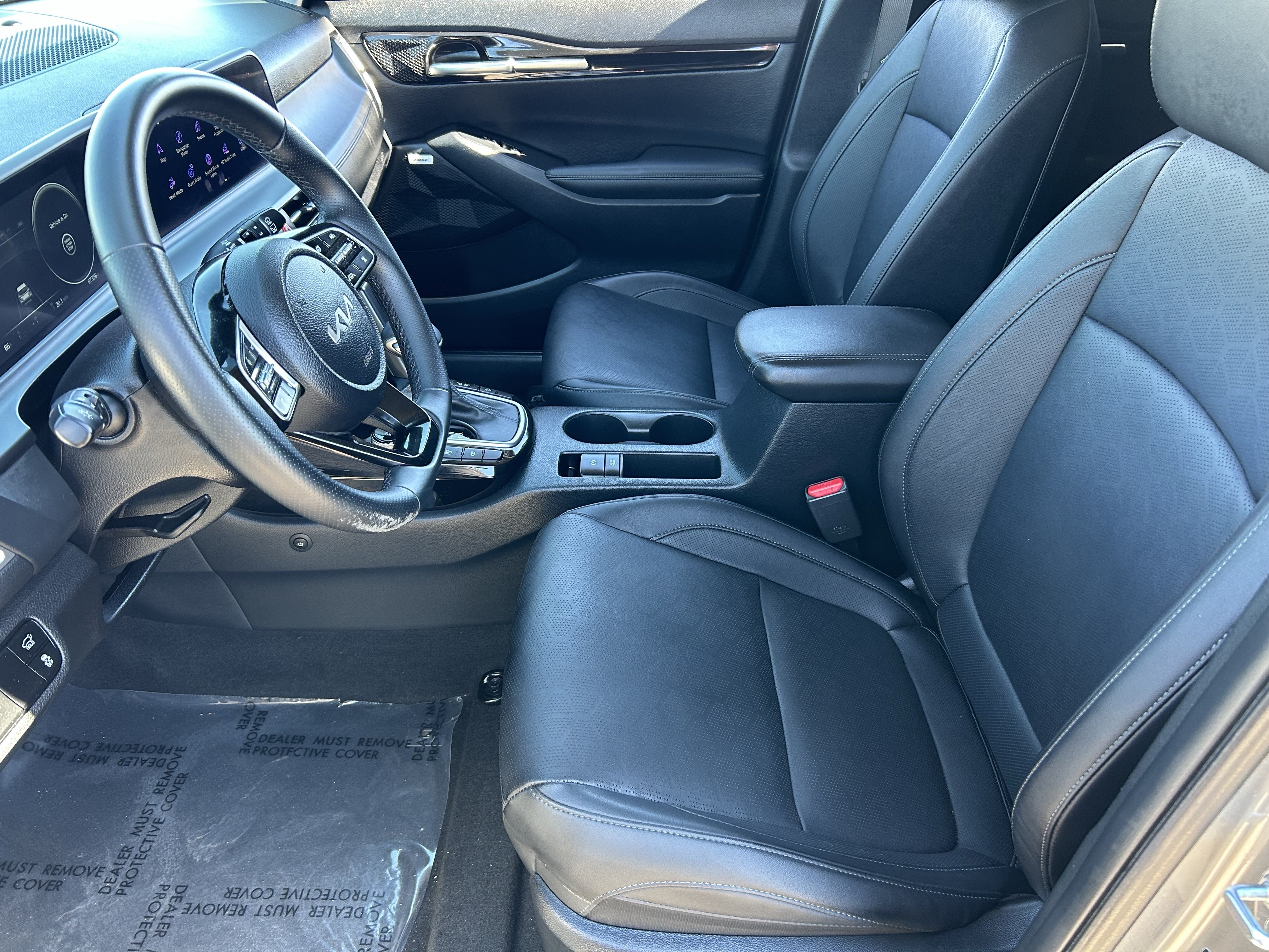 Used 2024 Kia Seltos SX w/ SX Sunroof Package AWD/4WD image 16