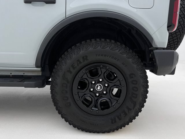 Used 2023 Ford Bronco Wildtrak AWD/4WD image 35