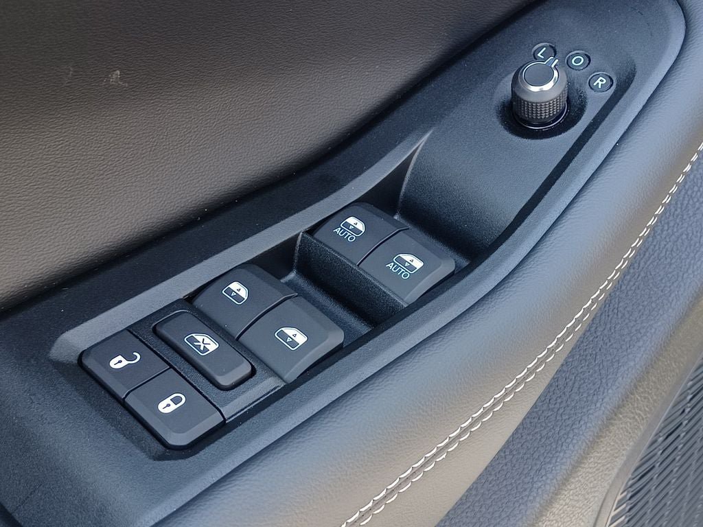 New 2026 Jeep Grand Cherokee L 4WD image 10