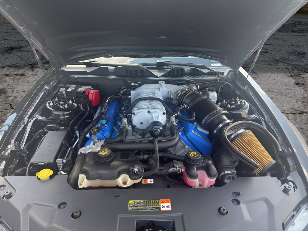 Used 2013 Ford Mustang Shelby GT500 RWD image 16