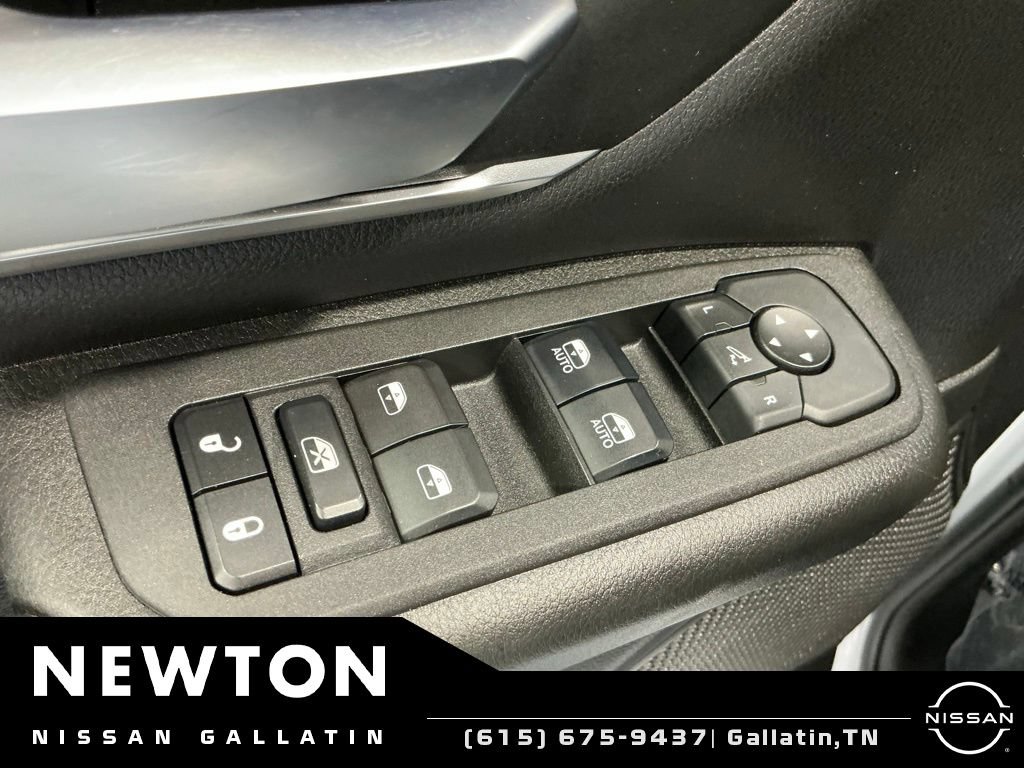 Used 2025 RAM 1500 Big Horn AWD/4WD image 31
