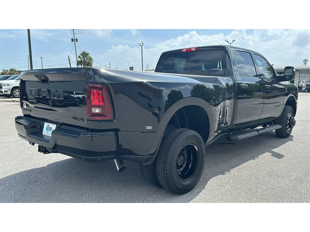 New 2026 RAM 3500 Big Horn AWD/4WD image 5