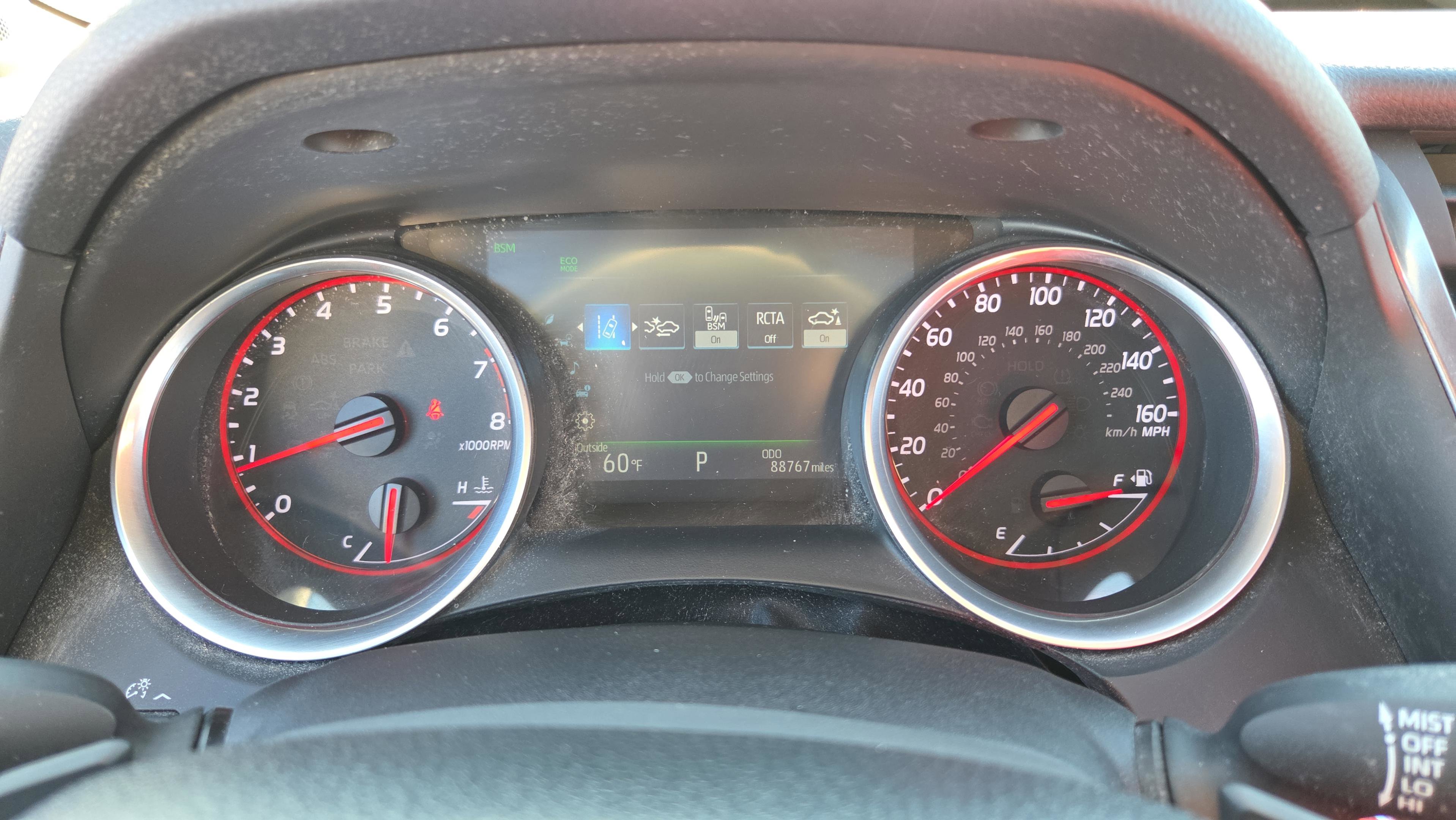 Used 2018 Toyota Camry XSE image 25