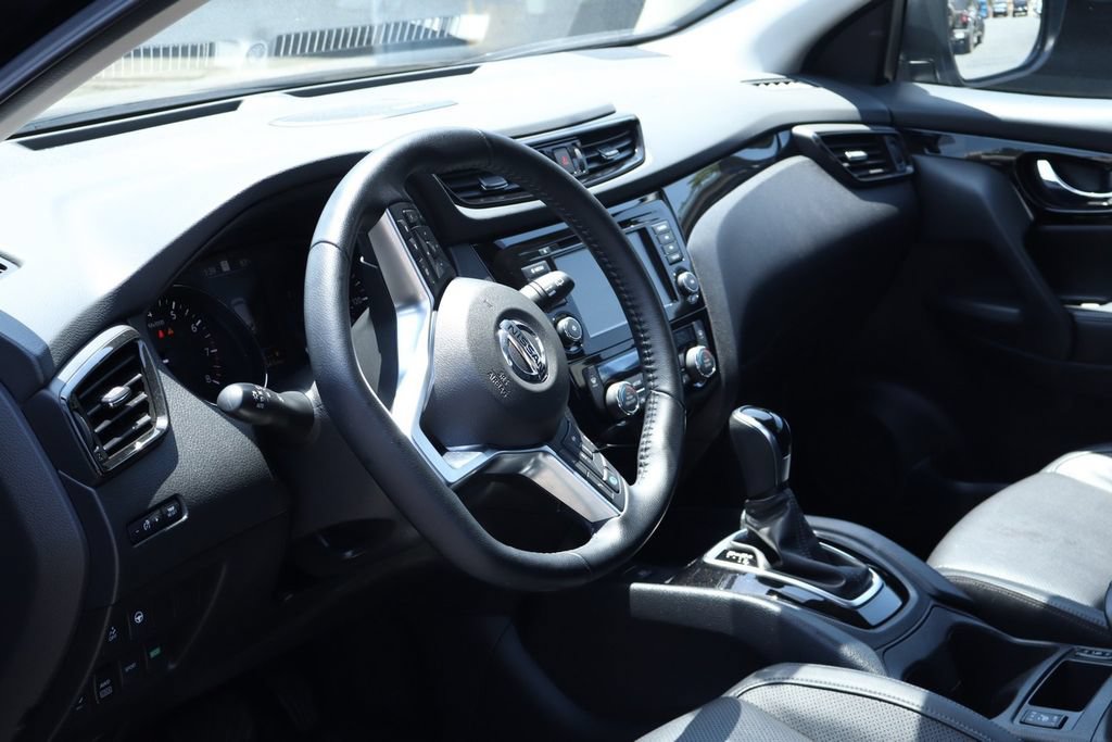 Used 2022 Nissan Rogue Sport SL w/ Premium Package AWD/4WD image 17