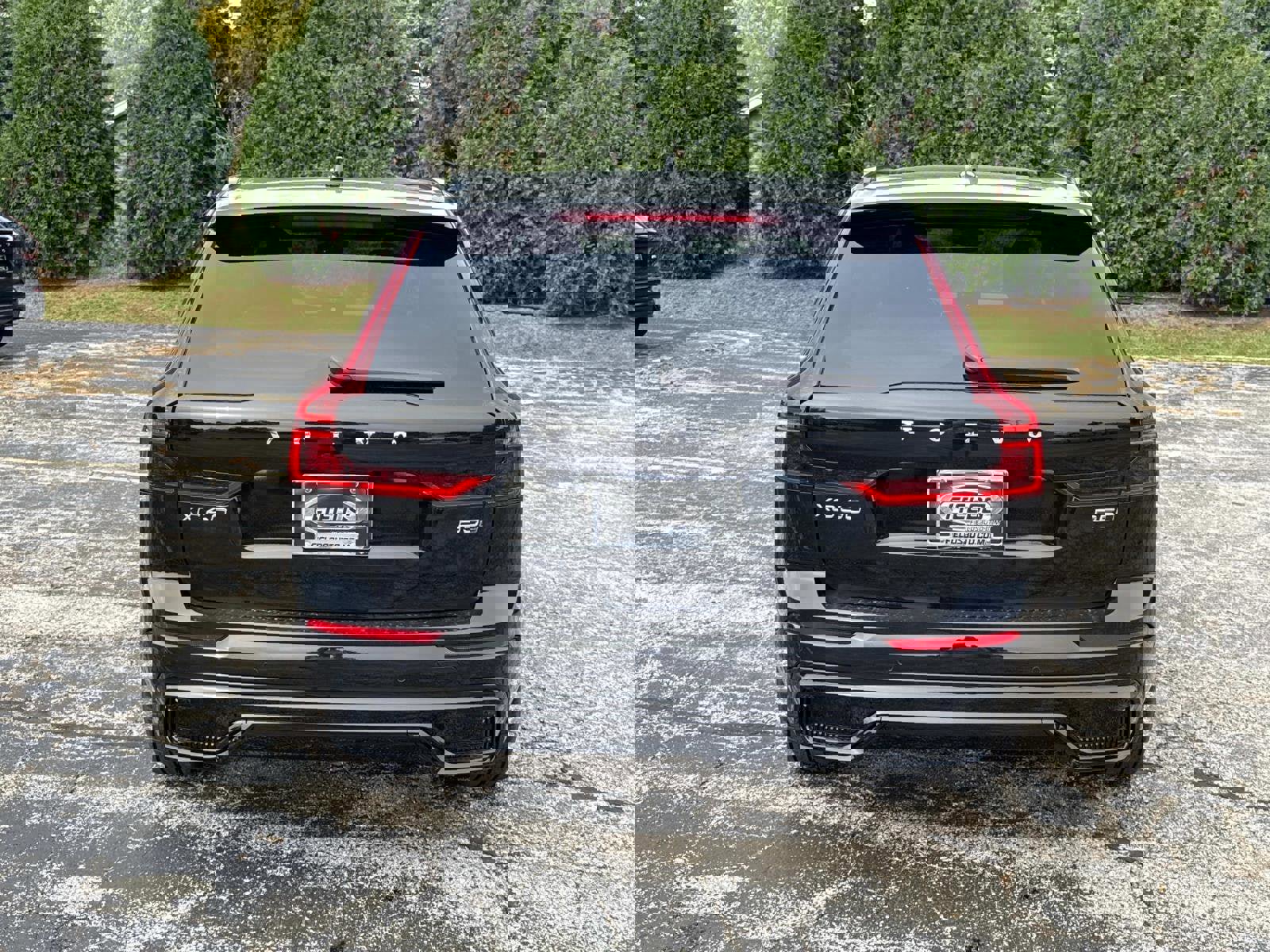 New 2026 Volvo XC60 B5 Plus w/ Climate Package image 6