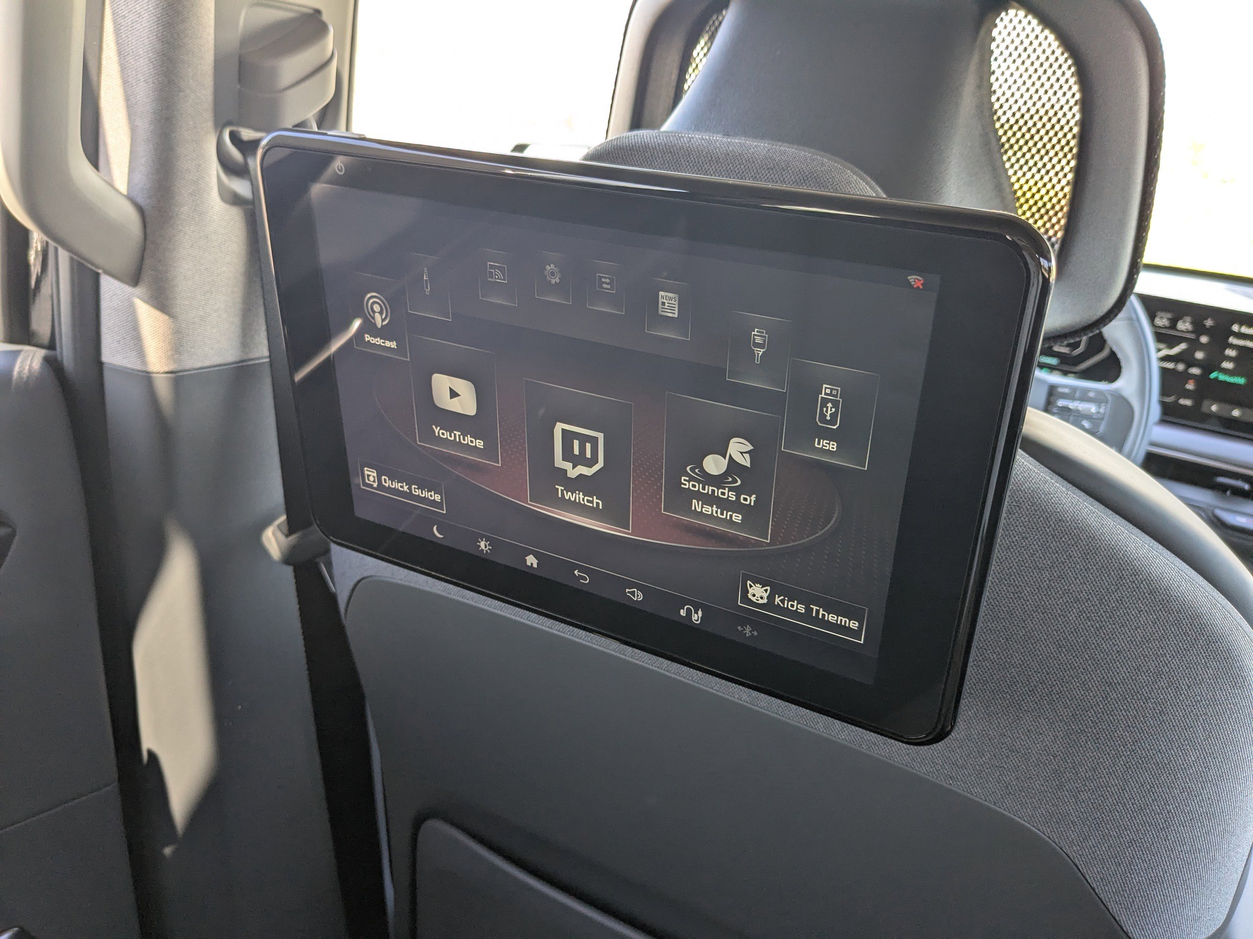 New 2026 Kia EV9 Wind image 18