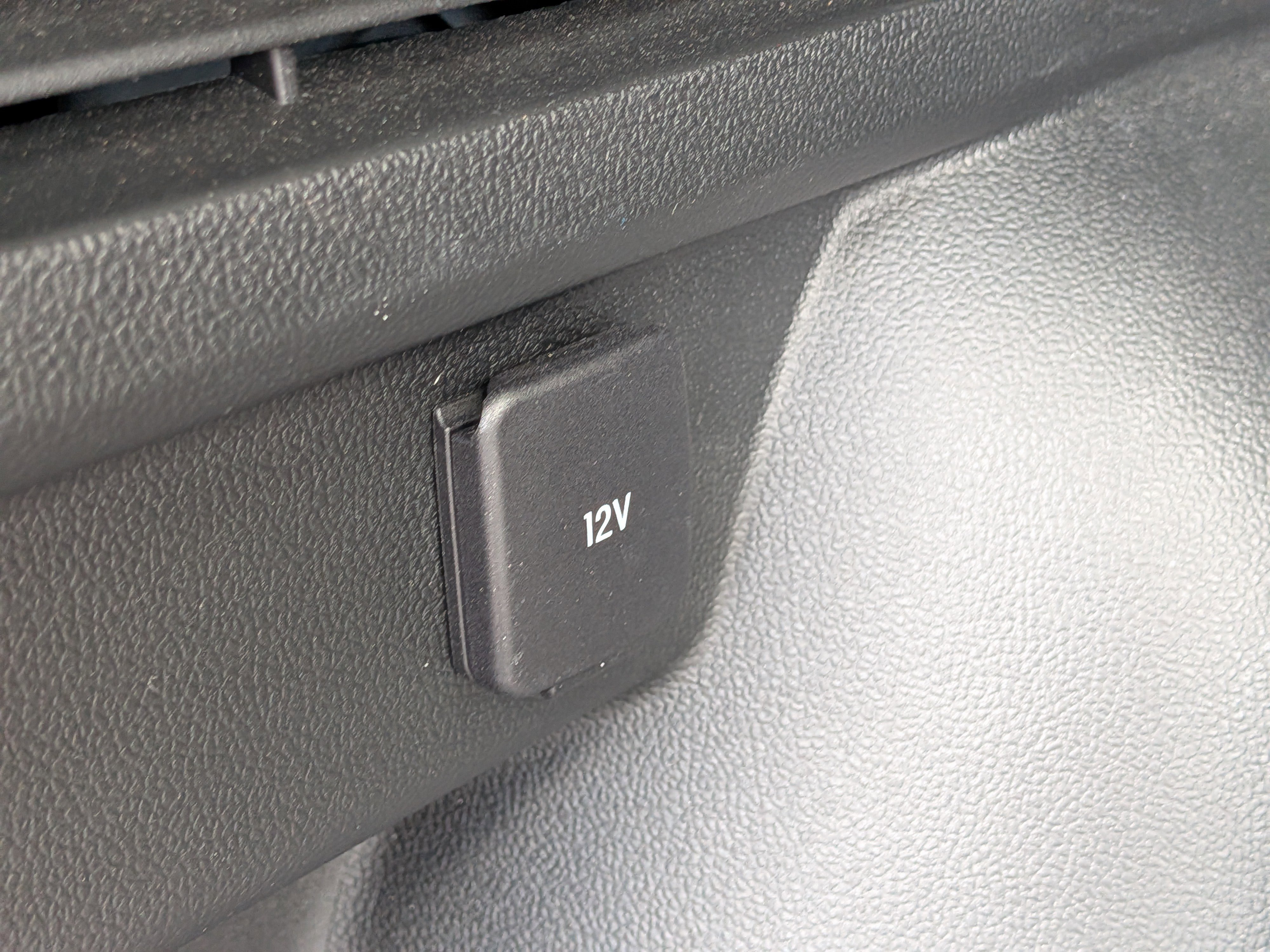 Used 2020 Ford Escape SE Sport image 15