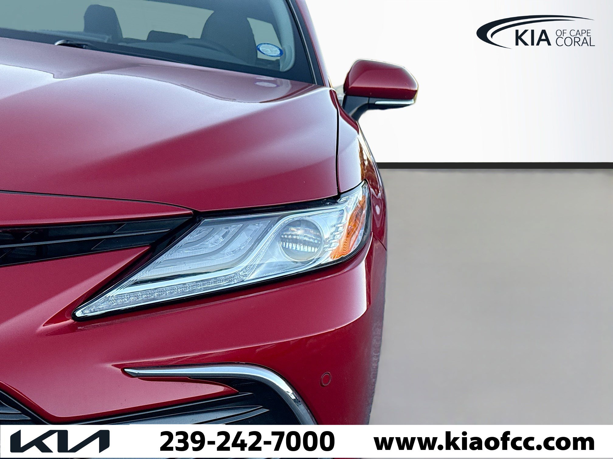 Used 2023 Toyota Camry XLE w/ Navigation Package image 9