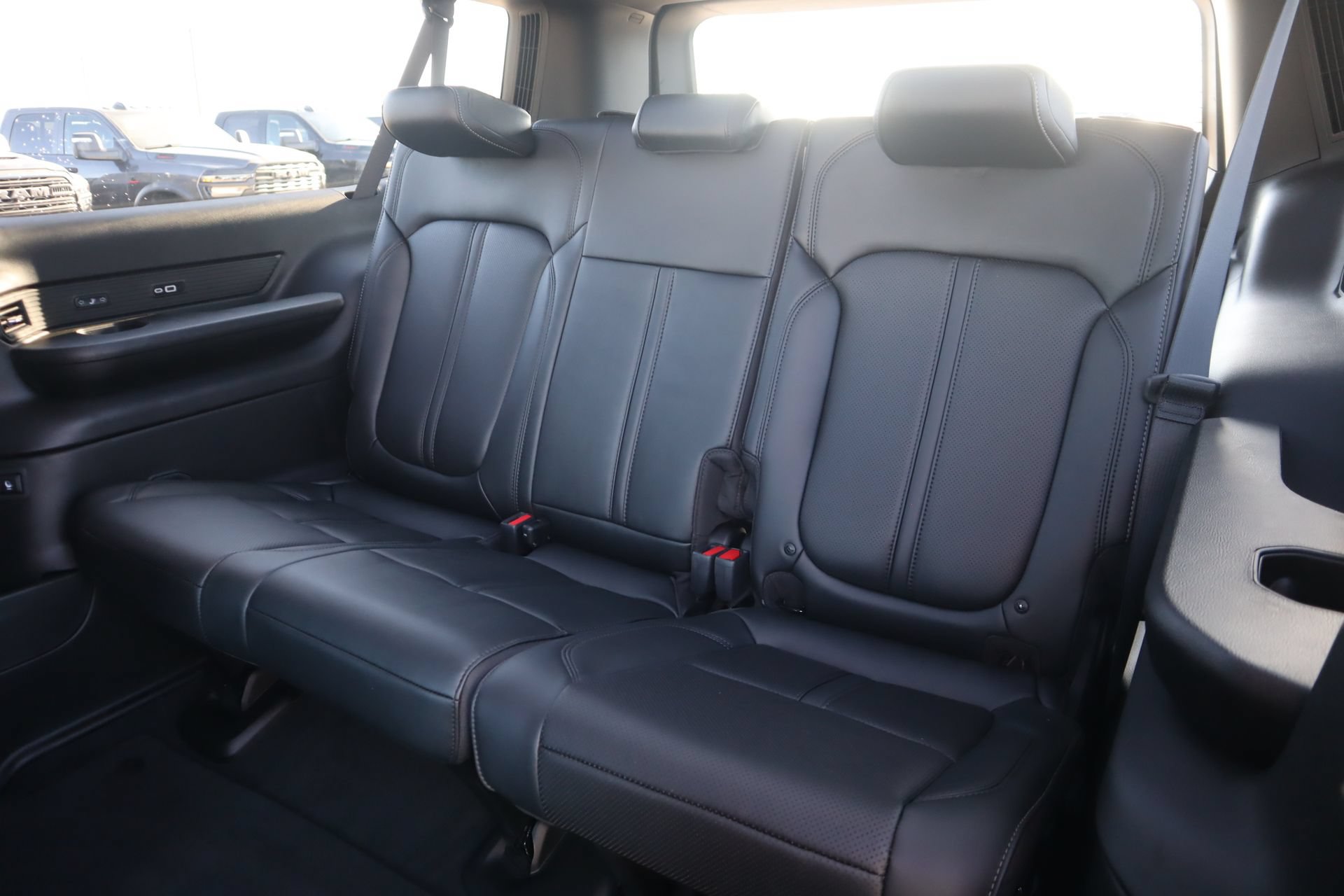 New 2026 Jeep Grand Wagoneer L Limited AWD/4WD image 14