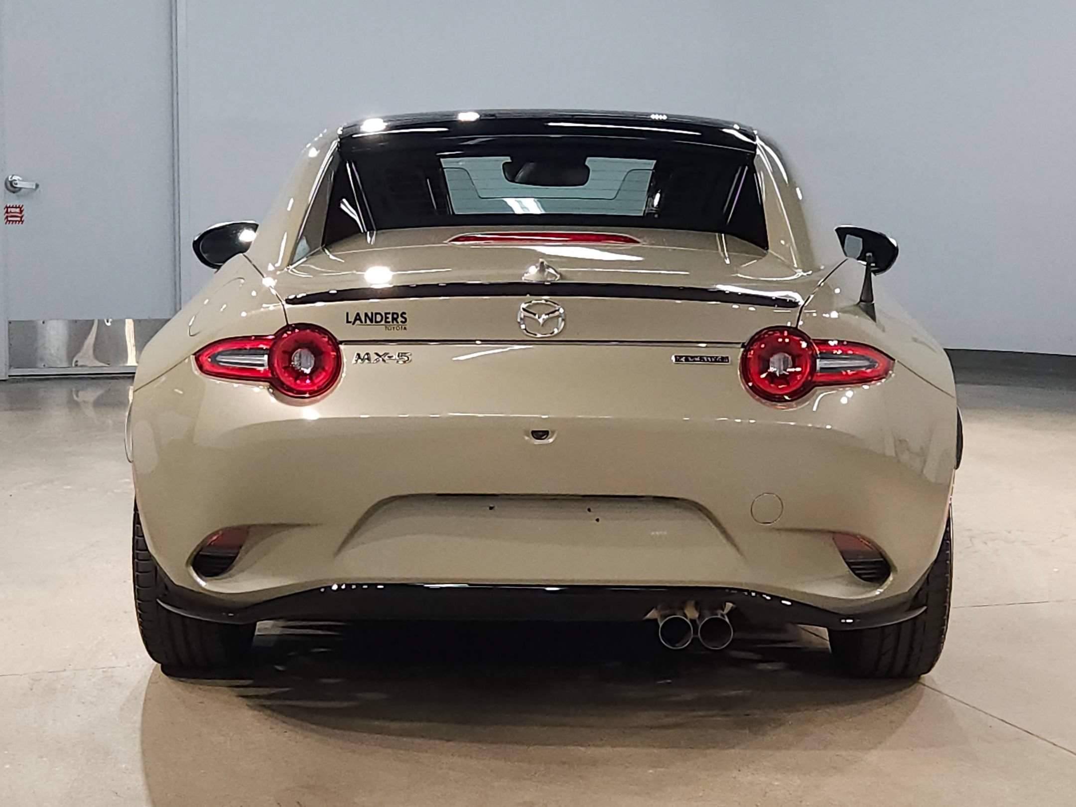 Used 2024 MAZDA MX-5 Miata RF Club RWD image 6