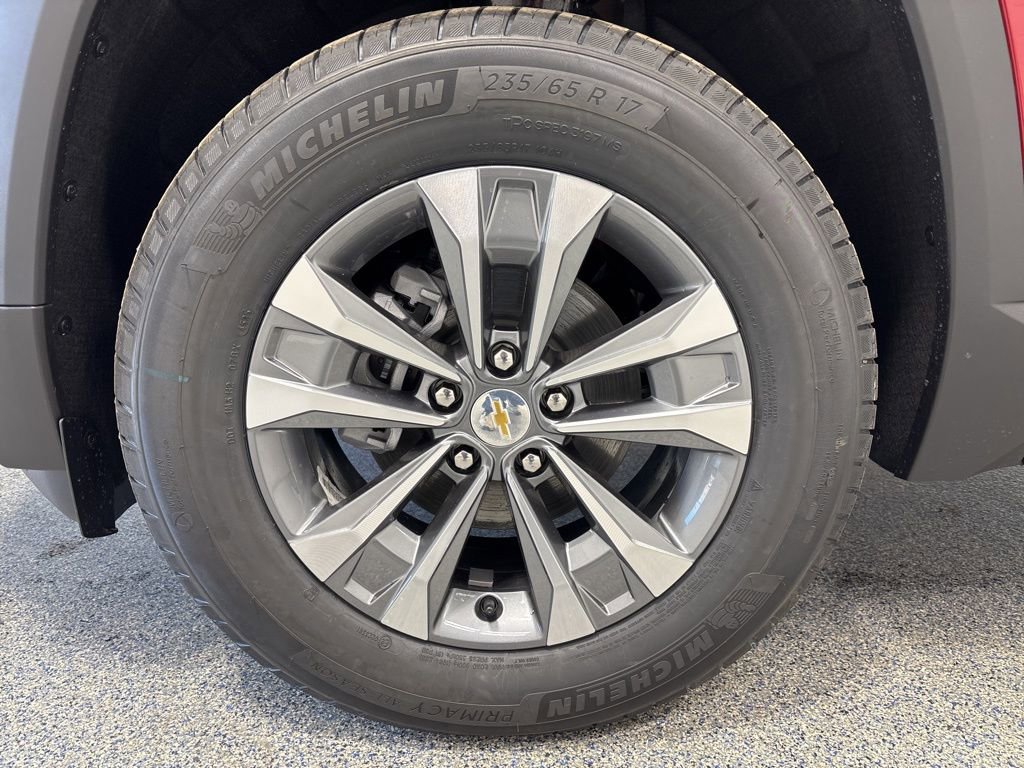 New 2026 Chevrolet Equinox LT w/ Convenience Package II image 19