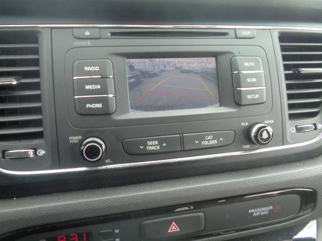 Used 2016 Kia Sedona L image 35