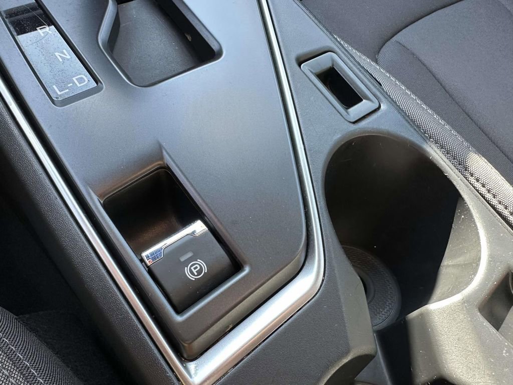 Certified 2025 Subaru Impreza 2.0i image 18