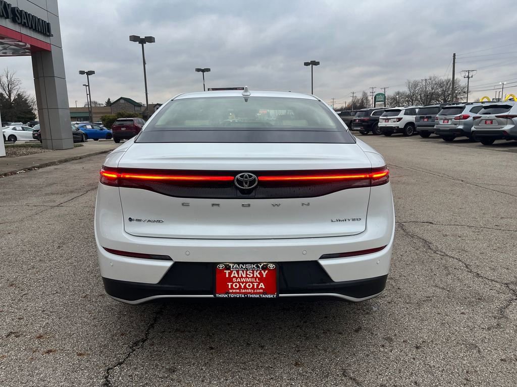 Certified 2025 Toyota Crown Limited image 4